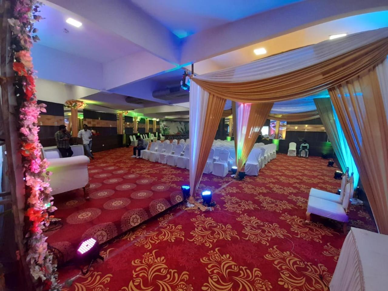 Hotel Mumbai House Juhu, Santacruz West, Mumbai Exterior photo